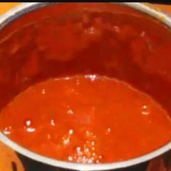 A picture of Vegetable bolognese sauce.