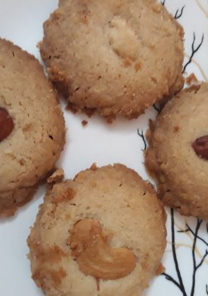 નાન ખટાઈ(naankhatai recipe in Gujarati) રેસીપી મુખ્ય ફોટો