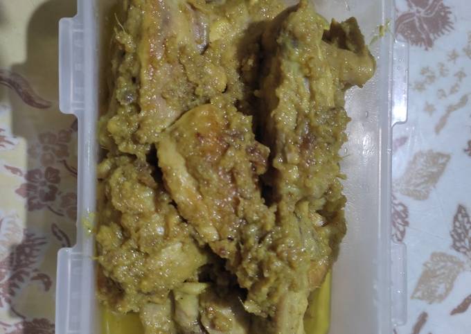 Ayam Goreng Lengkuas