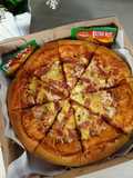 Pizza smoked beef cheese extra moza / ide jualan, auto laris manis dan nagih