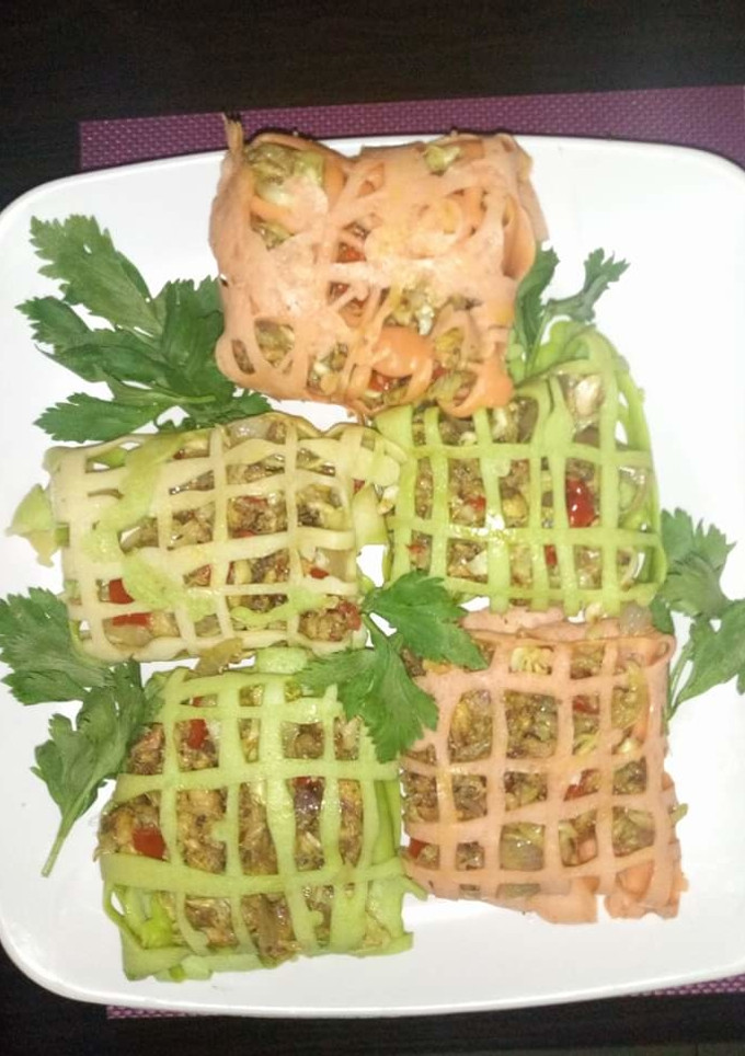 A picture of Stuffed Net crepes.