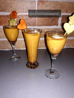 عکسی از دستور میلک شیک انبه و طالبی 🍈🥂