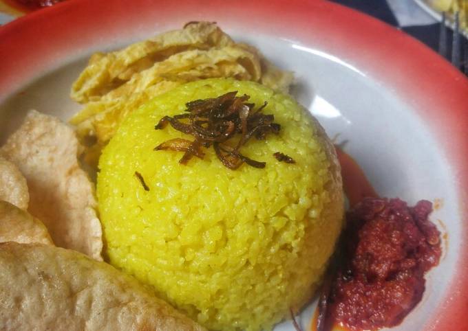 Nasi Kuning/Nasi Uduk Ricecooker + Sambel