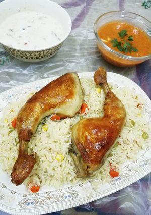 صورة لوصفة كبسة الفراخ مع الدقوس وسلطه الخيار