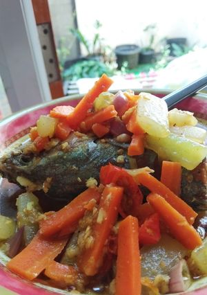 Foto resep Ikan Kembung Bumbu Acar Kuning
