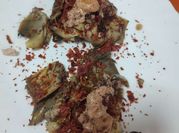 Una foto de alcachofas con foie