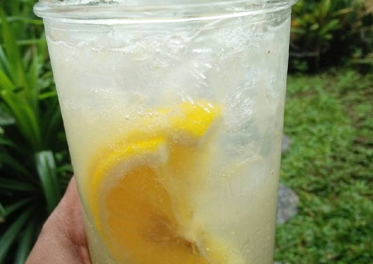 Bagaimana Membuat Lemon squash yang Bikin Ngiler