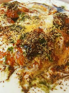 दही वड़ा (Dahi vada recipe in hindi) रेसिपी मुख्य फोटो