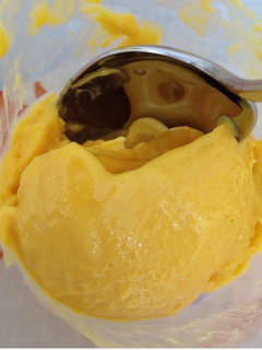 Una foto de Helado de mango light