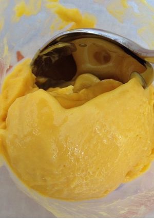 Una foto de Helado de mango light
