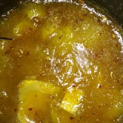 A picture of Mango chutney.
