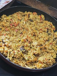 Une photo de Risotto aux légumes asiatiques et épices mexicains