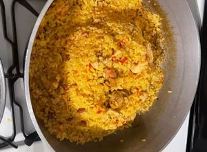 Una foto de Arroz con longaniza y pancetta