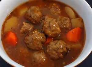 Foto resep Meatball casserole / Meatball stew