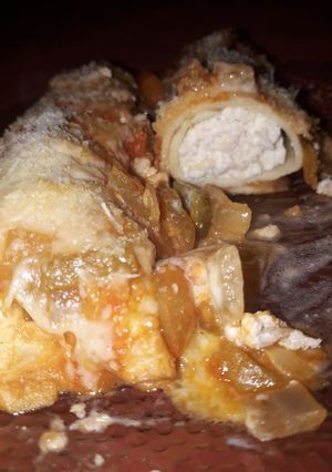 Una foto de Relleno de canelones con ricota y pollo