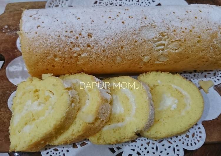 Cheese Roll Cake Almond (mini roll)