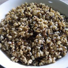 A picture of Cooking Mixed Grains.