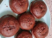 A picture of birthday cupcakes