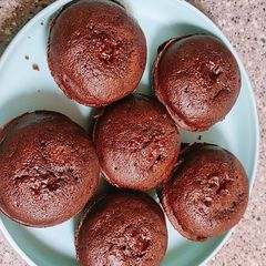 A picture of Chocolate Cupcakes 🧁.