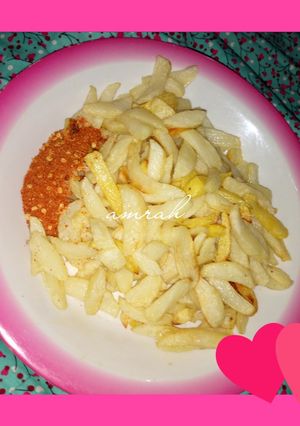 A picture of Fried irish potatoes.