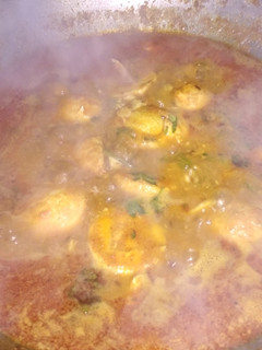 A picture of Egg curry.