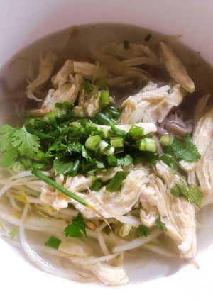 Hình của món Eat clean (phở gà).