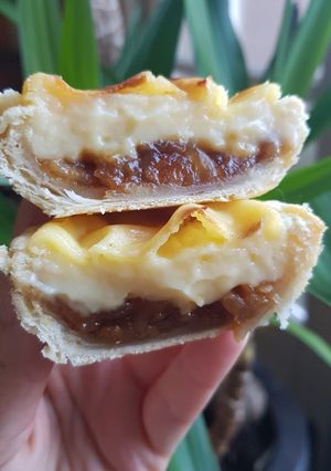 Una foto de Pastelitos de hojaldre, crema y manzana