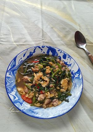 Foto resep Tumis Kangkung Telur Orak-Arik