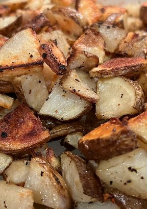 A picture of Extra Crispy Roasted Potatoes.