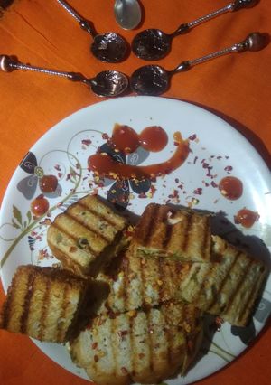 A picture of Cheese chutney sandwich.