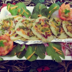 A picture of Veg uttapam.