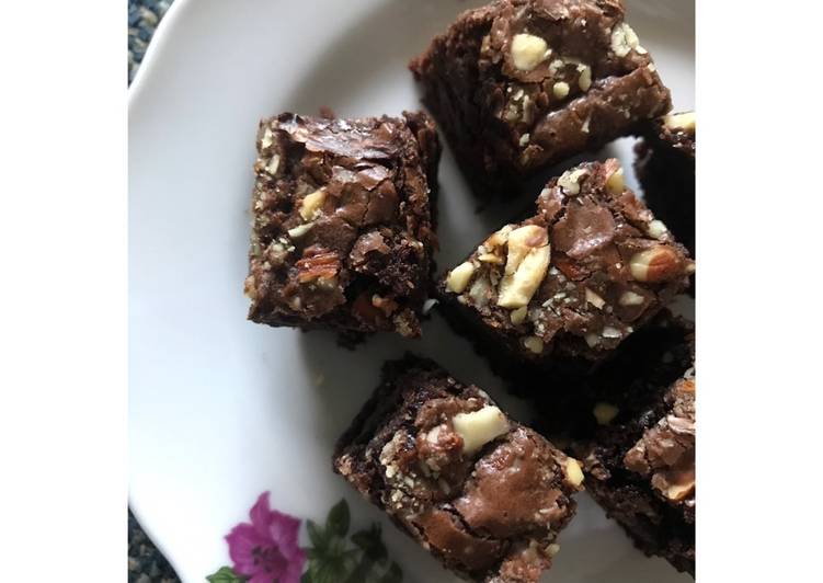 Brownies Almond (takaran sendok)