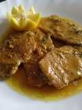 Escalopines de cerdo al ajillo con salsa de limón