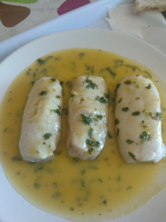 Una foto de Merluza en salsa verde (Cecotec Mambo)