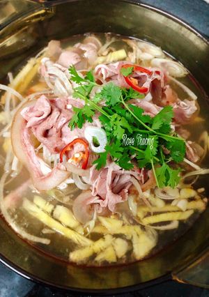Hình của món Bê Thui Nhúng Dấm.