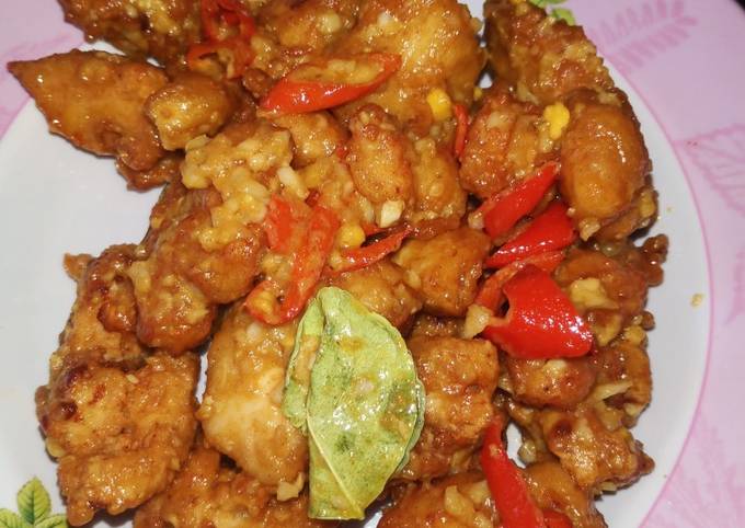 Resep Ayam saus telur asin oleh Enjelita dewi - Cookpad