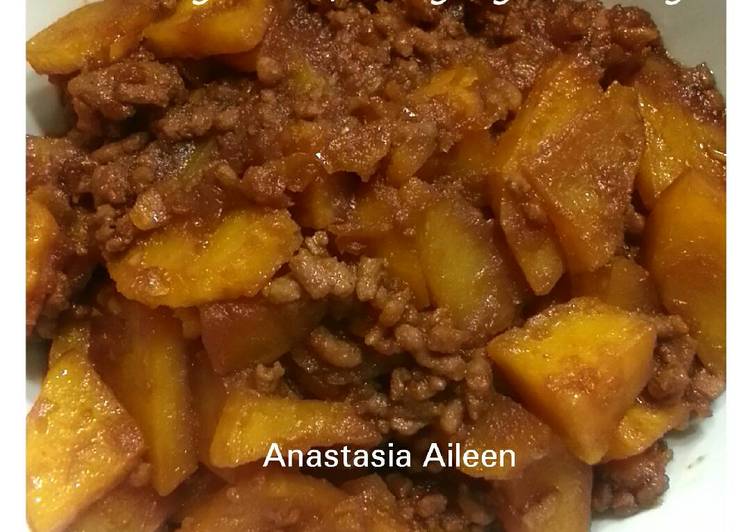  Resep  Kentang Kecap Daging  Cincang  oleh Anastasia Aileen 