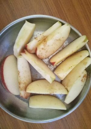 સફરજન ચાટ મસાલા (Apple Chaat Masala Recipe In Gujarati) રેસીપી મુખ્ય ફોટો