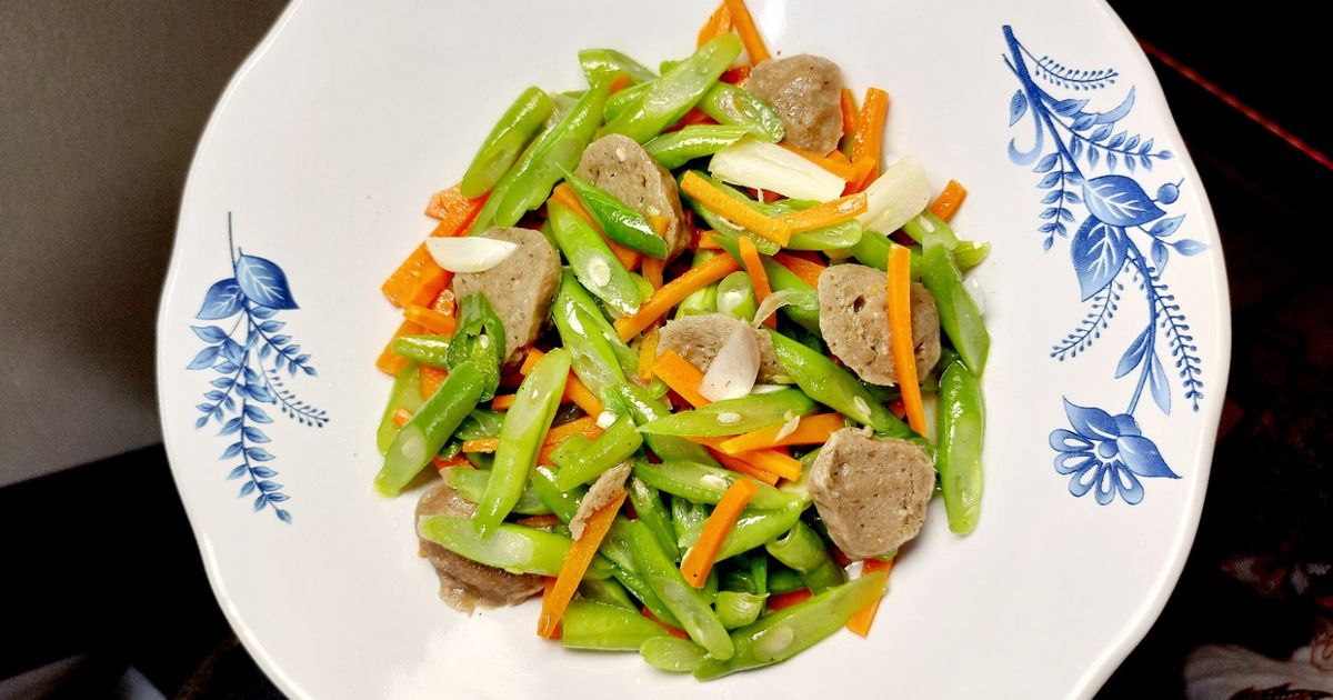 Tumis buncis wortel bakso