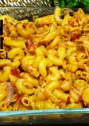 A picture of Macaroni.