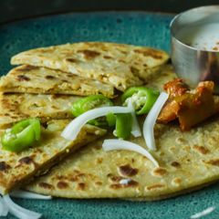 A picture of Gobi Paratta.
