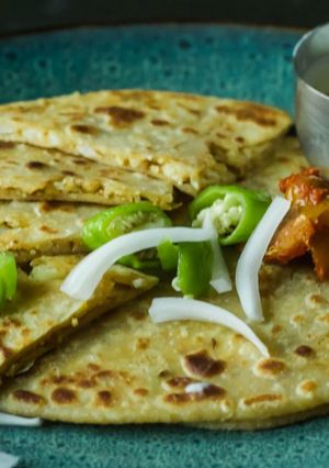 A picture of Gobi Paratta.