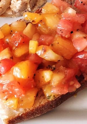 Une photo de Bruschetta tomate/origan