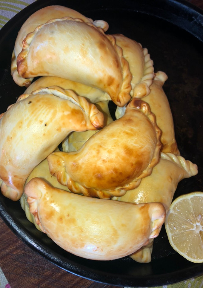 Una foto de Empanadas de carne al horno👌👌