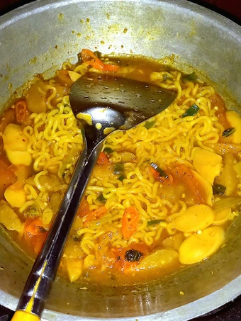 Langkah Gampang Membikin Resep Mie tek tek kuah pedas sederhana yang Bisa Manjain Lidah Anti Ribet, Lezat