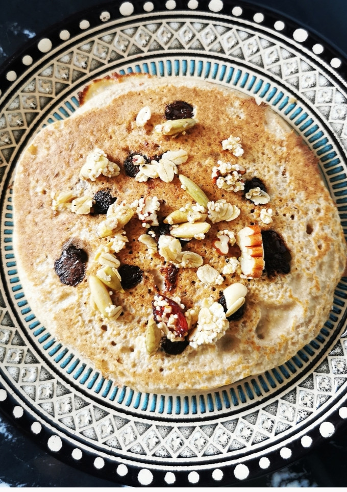 Una foto de Hot cakes de avena con chispas de chocolate