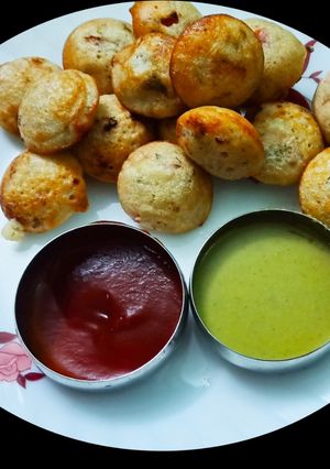 मिक्स डाळीचे अप्पे (mix dal appe recipe in marathi) रेसिपी चे मुख्य फोटो