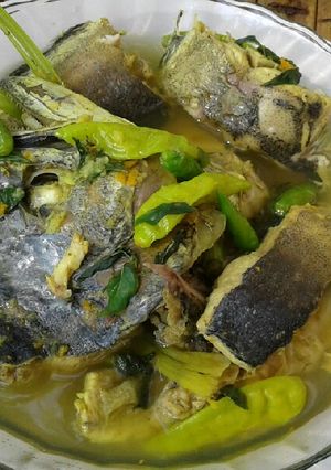 Foto resep Ikan kuah kuning (pindang serani) simple anti gagal