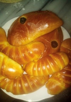 صورة لوصفة فطائر بشكلين بحشوة السلق