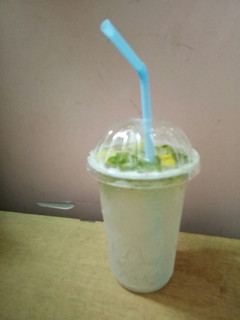 A picture of Virgin mojito.